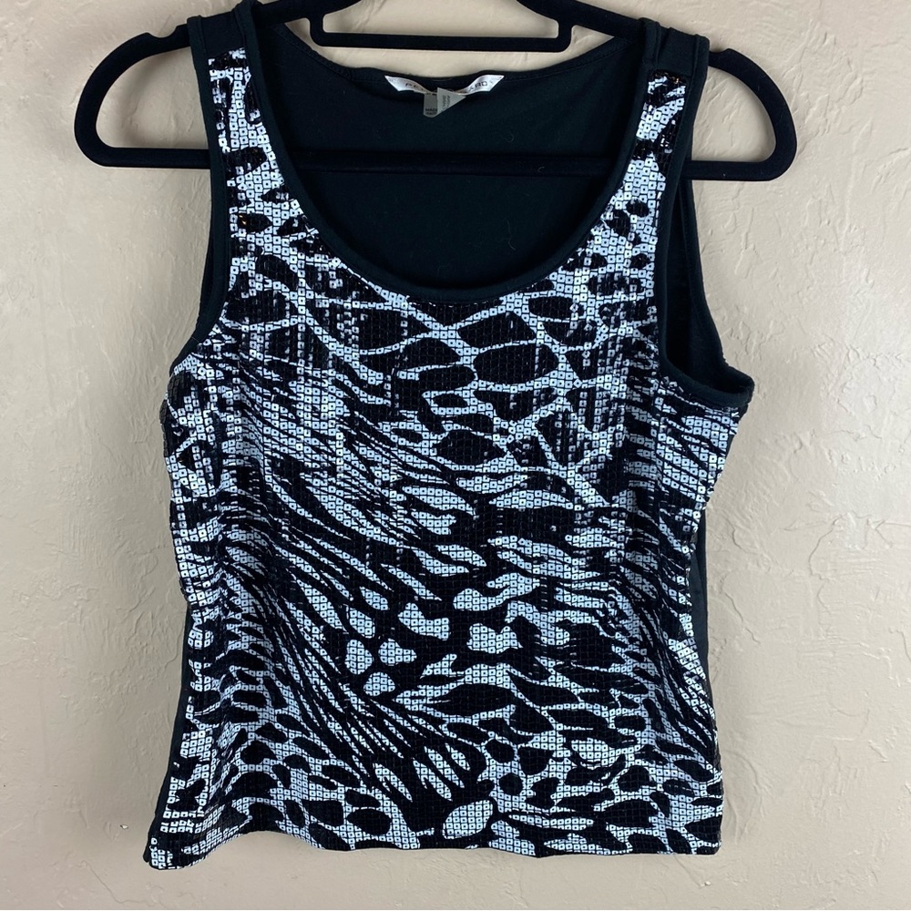 Peter Nygard White Black Sequin Tank Top Sleeveless Animal Print Medium Petite